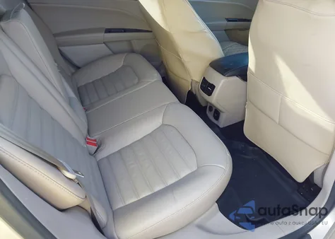 2017 Ford Fusion Hybrid Se z USA, uszkodzony, nr VIN 3FA6P0LUXHR104176